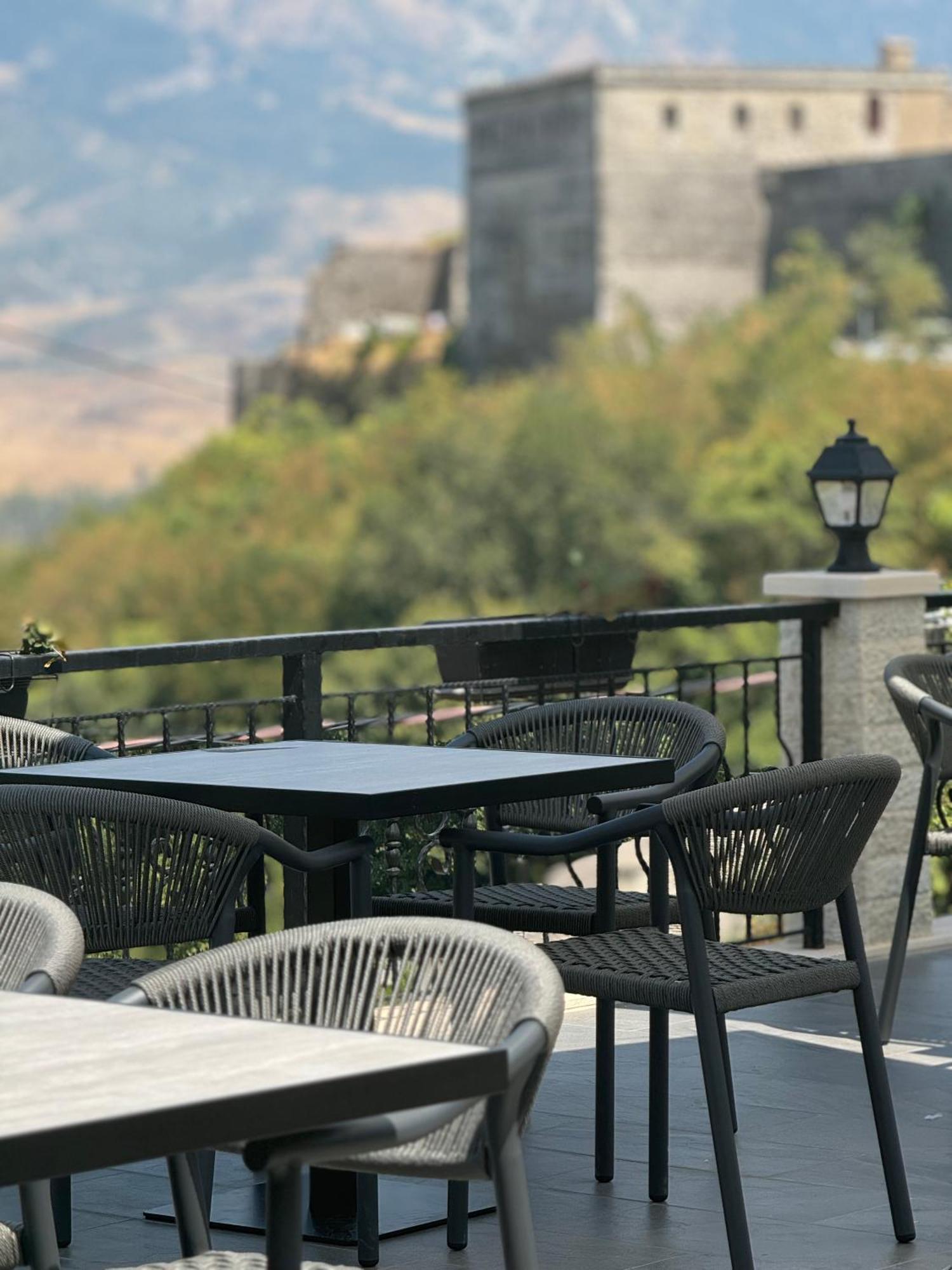 Castle Hotel Gjirokastër Exterior foto
