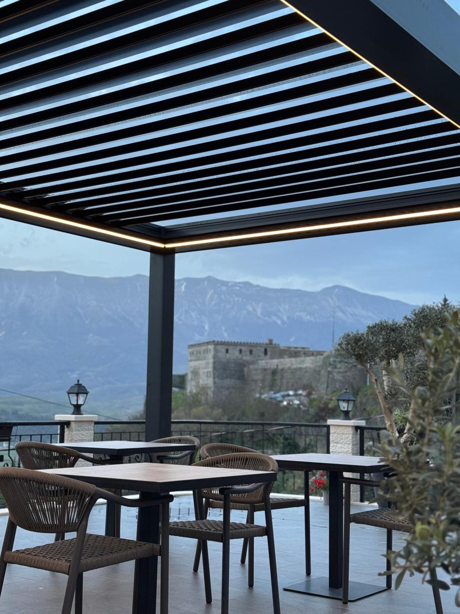 Castle Hotel Gjirokastër Exterior foto